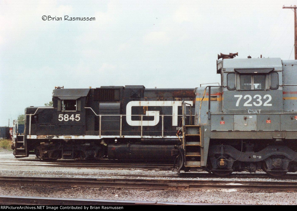 GTW 5845, still in P&LE black, on CSX